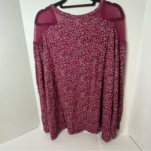 SkinnyGirl Mesh Shoulder Long Sleeve V-Neck Berry Sweatshirt Blouse Size 3X New! - Picture 2 of 9